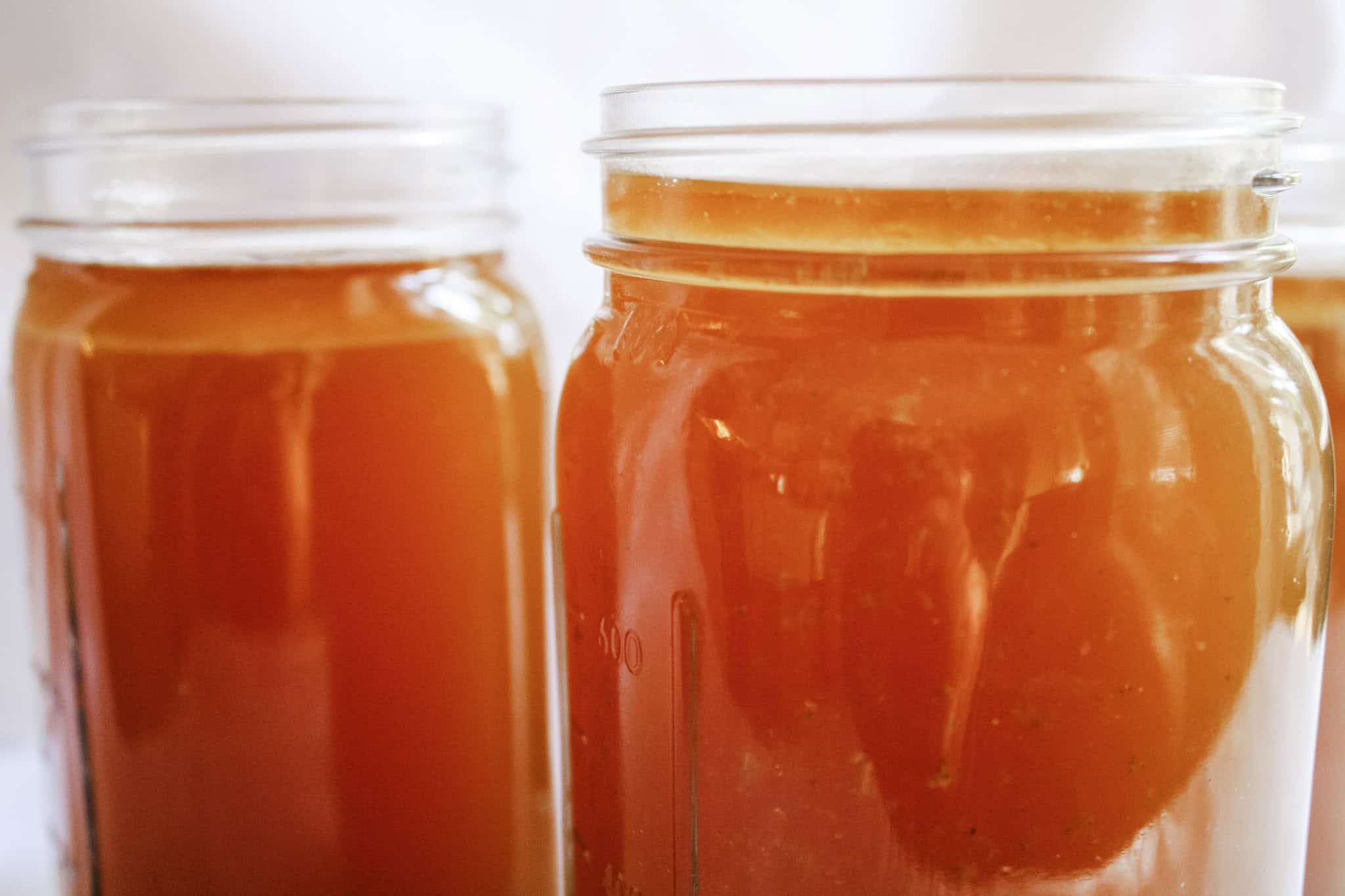 Easy, Gut-Healing Bone Broth Recipe in the Crockpot