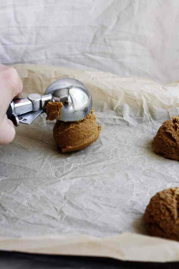 ginger molasses cookie scoop ginger molasses cookies
